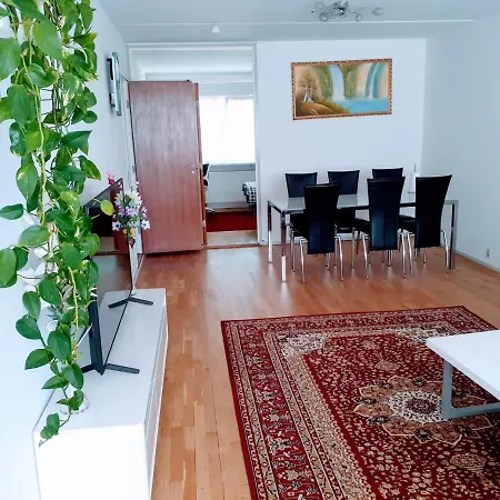 Beautiful 5-bed In Lystrup-aarhus *
